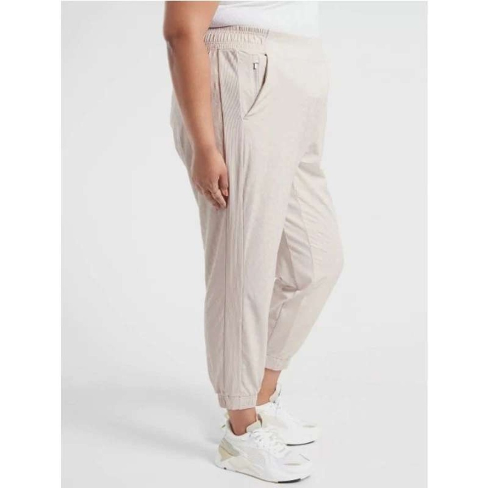 Athleta Brooklyn Textured Jogger Beige Leopard Jacquard Pants Plus Size 18